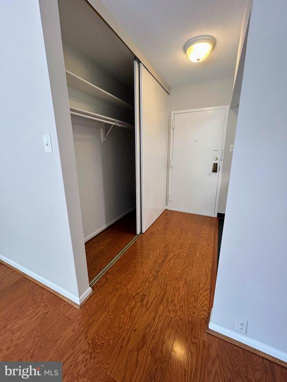 Building Photo - 2059 Huntington Ave