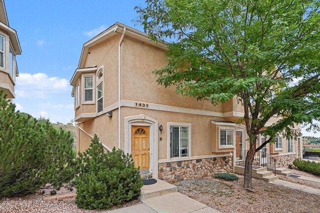 Building Photo - 1431 Madison Ridge Heights