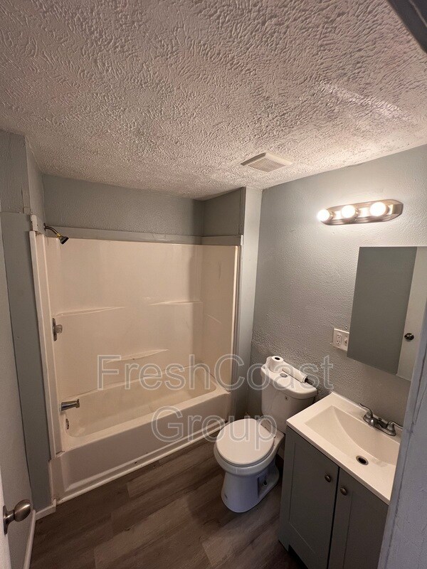 Building Photo - 3318 W 30th St