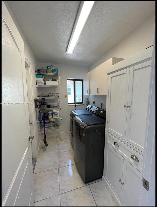 Building Photo - 4999 Chardonnay Dr