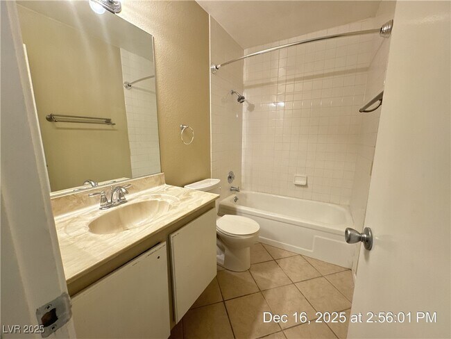 Building Photo - 3674 Duneville St