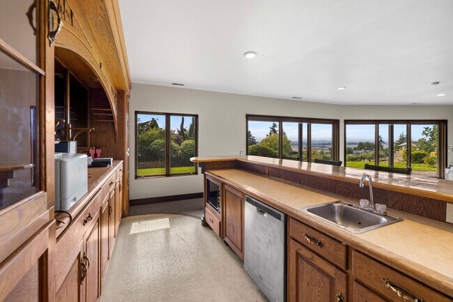 Building Photo - 20479 Comet Ln