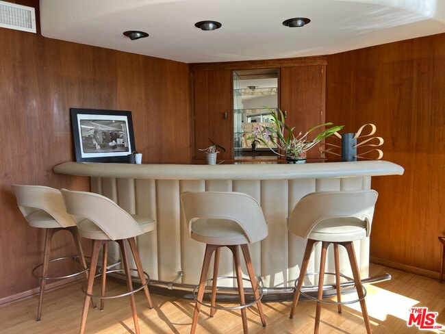 Building Photo - 254 Tranquillo Rd