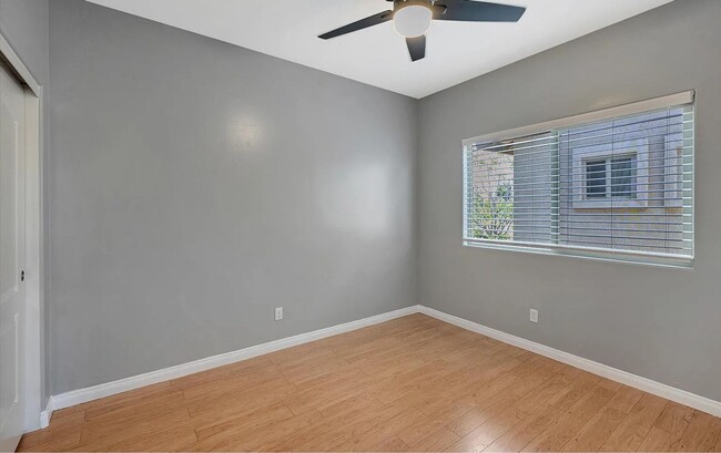 Building Photo - Your Ideal Haven Awaits!