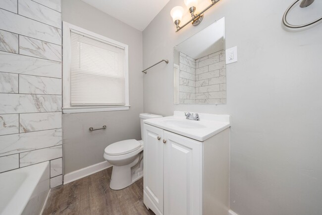 Building Photo - Renovated 3 bedroom bungalow $1250/month