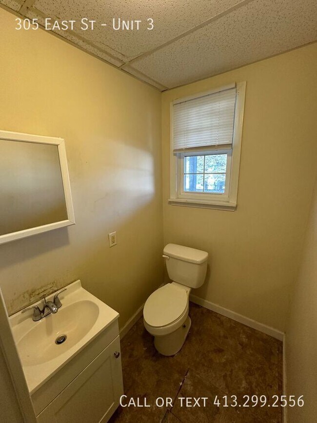 One Bedroom Unit in the Heart of Ludlow. U... 305 East St Ludlow MA