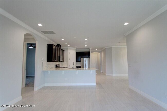 Building Photo - 3267 Addison Dr