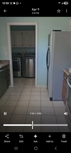 Building Photo - 442 Northwoods Dr