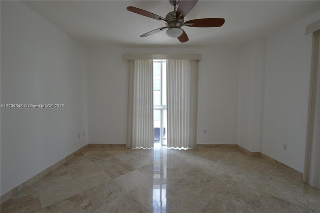 Building Photo - 7275 SW 89th St