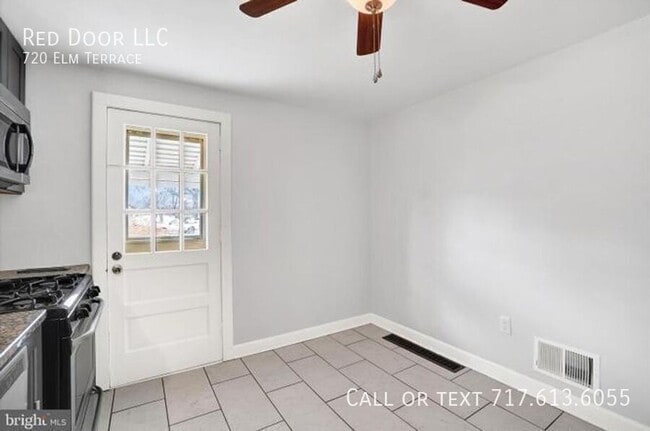 Building Photo - 720 Elm Terrace