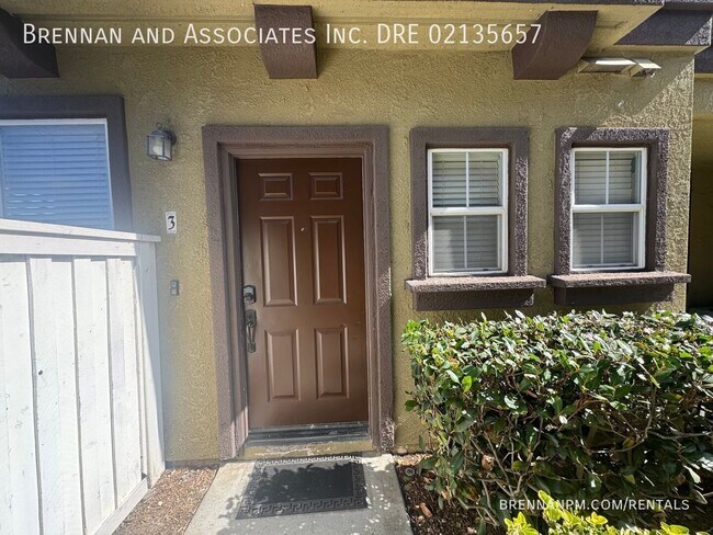 Building Photo - 1165 Latigo Cove