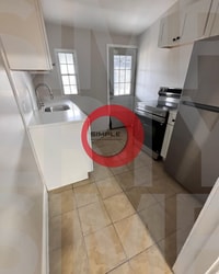 Building Photo - 230 N 4th St