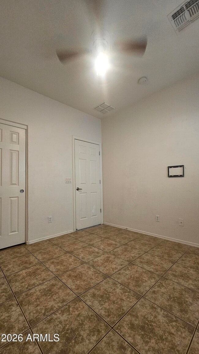 Building Photo - 9915 W Wier Ave