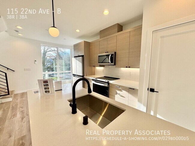 Building Photo - 115 22nd Ave