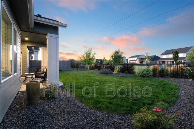 Building Photo - 10238 Hazy Gln Dr