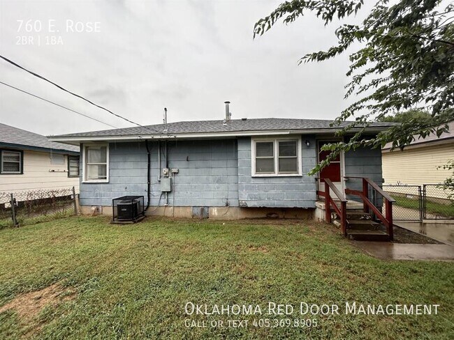 Building Photo - 760 E. Rose-