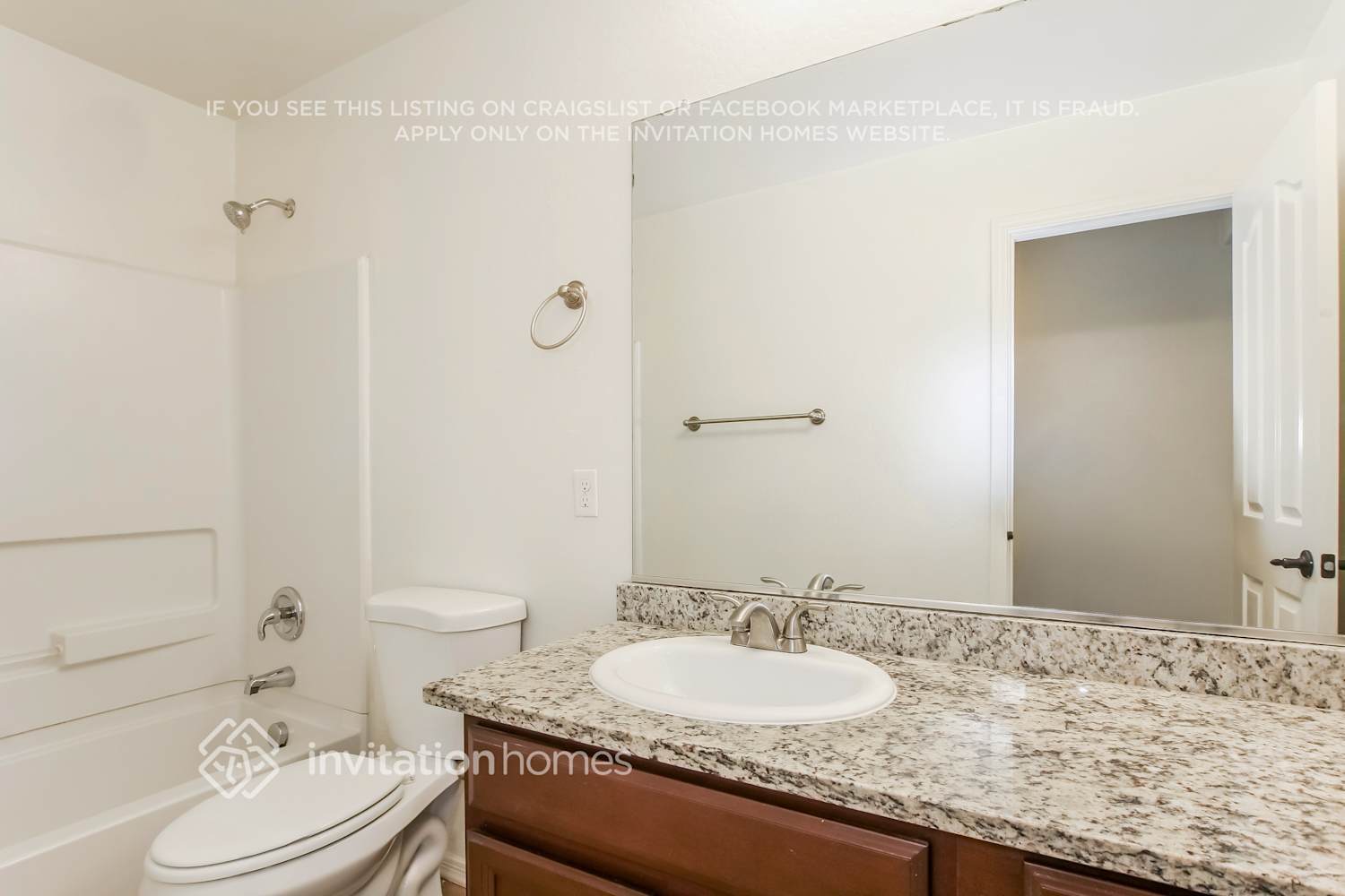 Building Photo - 227 N Scott Dr