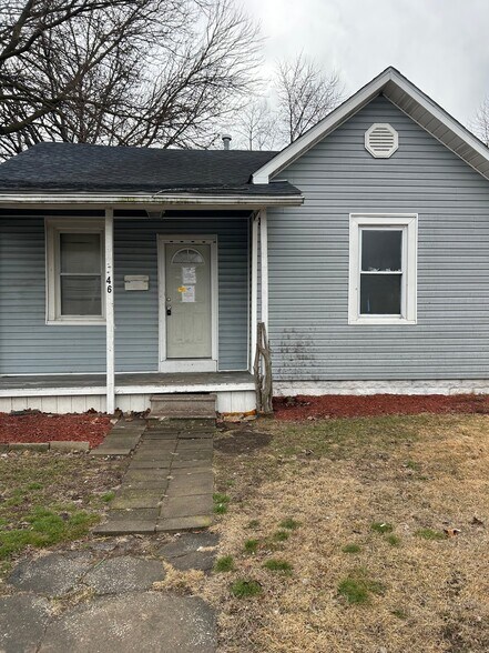 Building Photo - 46 Eckhard Ave
