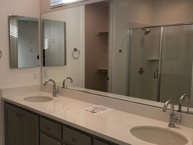 Building Photo - 3-Bedroom Gem with 2 Baths and 1,748 Sq Ft of Comfort in Dublin, CA!"