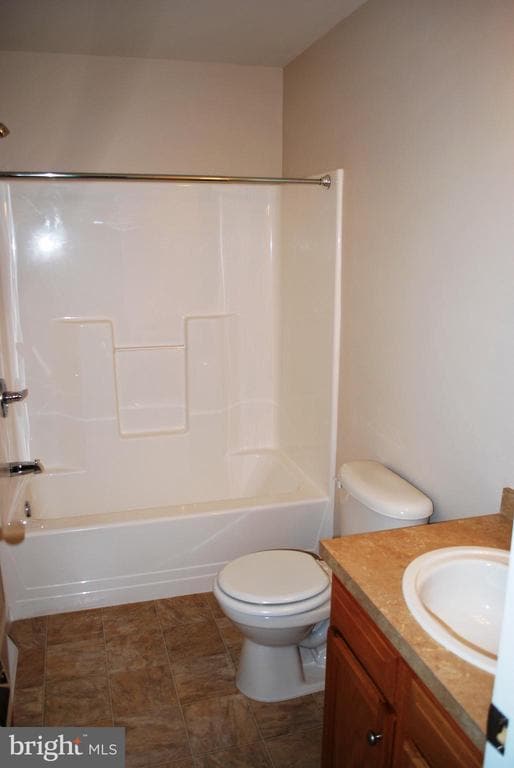 Building Photo - 306 Oakwood Ave