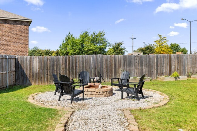 Building Photo - 1312 Cedar Hollow Dr