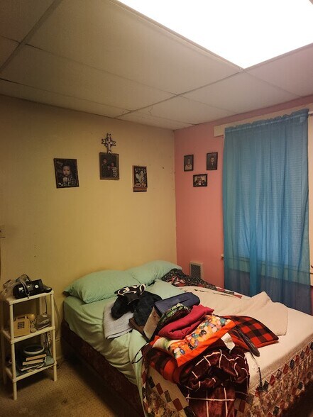 Building Photo - 223 High St