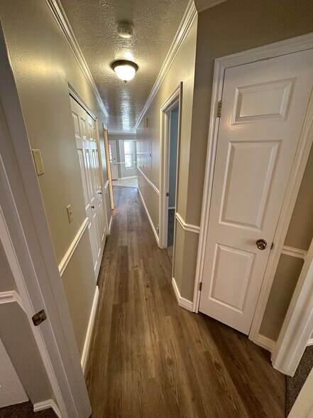 Building Photo - 5270 S 2800 W