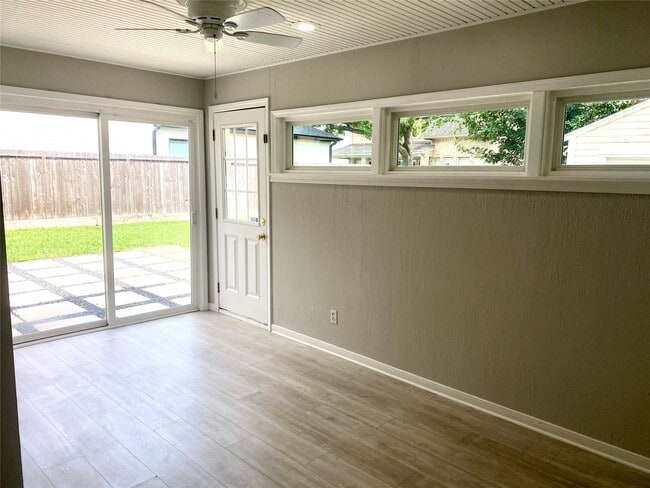 Building Photo - 1717 Althea Dr