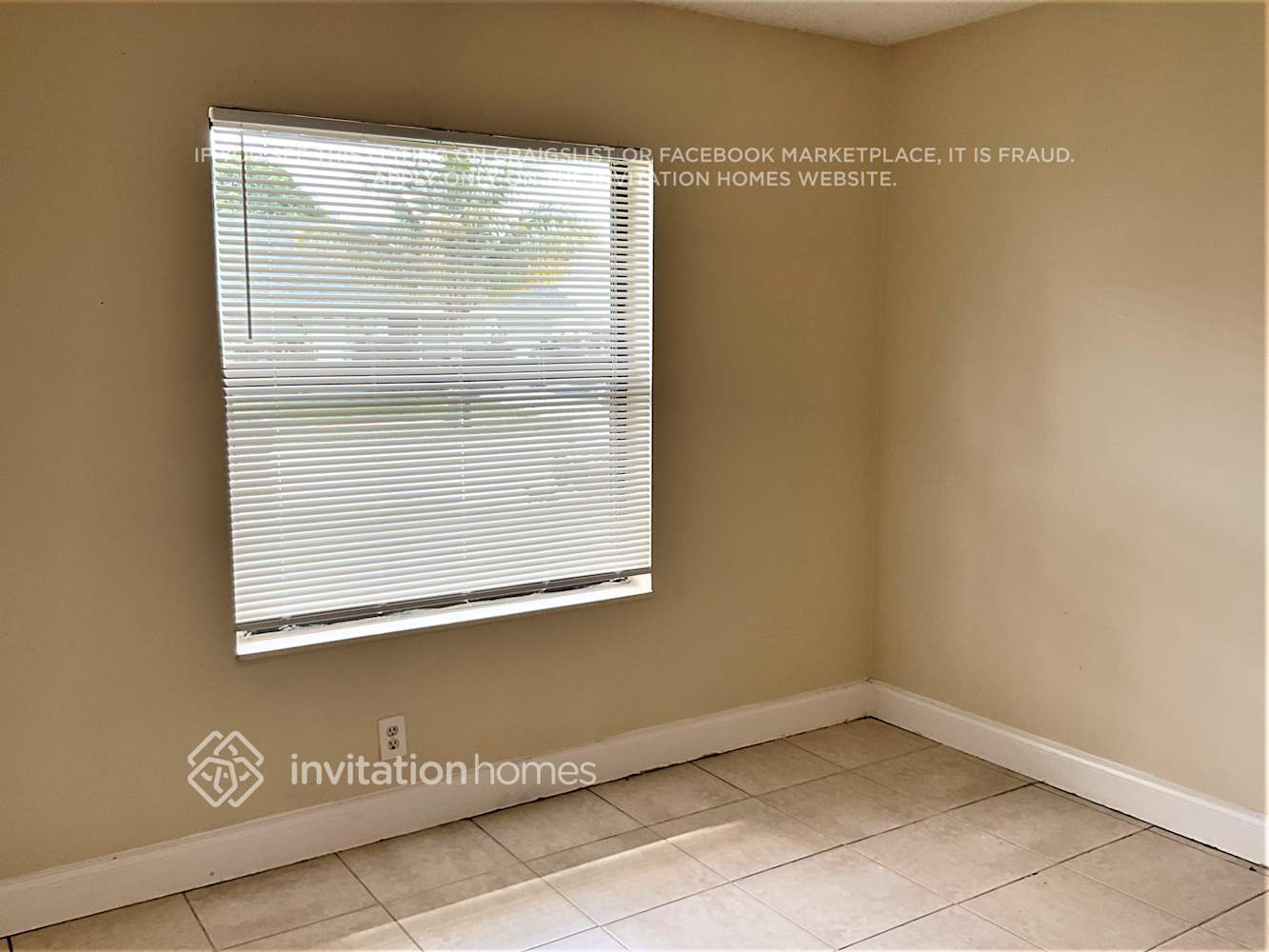 Building Photo - 5926 Ithaca Cir W