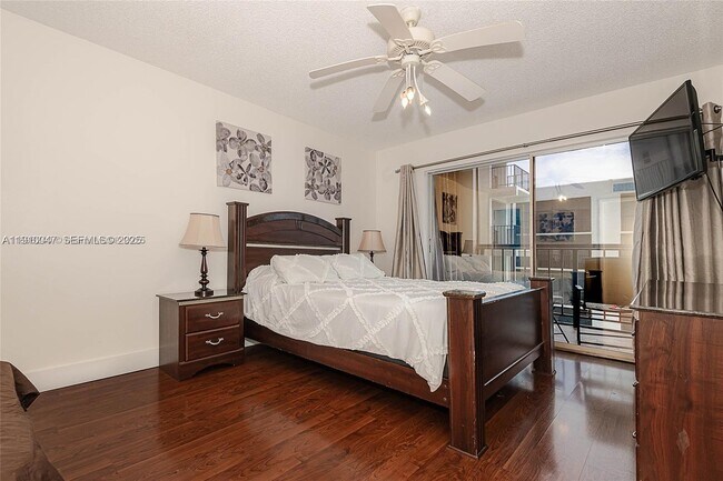 Building Photo - 201 178th Dr