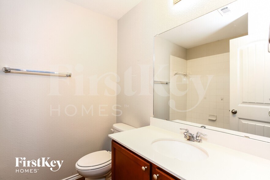 Building Photo - 1404 Waco Turner Dr