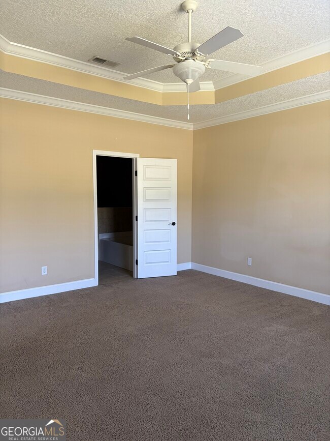 Building Photo - 123 Miller Ct