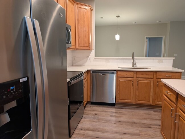 Building Photo - Pristine Condo located in The Copper Ridge...
