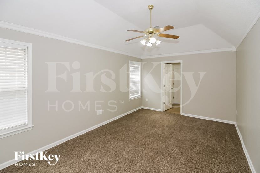 Building Photo - 8788 Overcup Oaks Dr