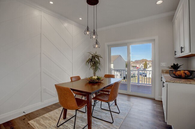 Building Photo - 973 Old Elizabethtown Rd