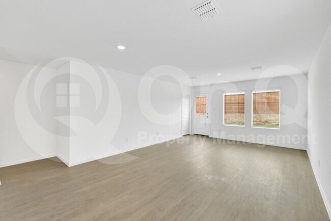 Building Photo - 3101 Tokara St