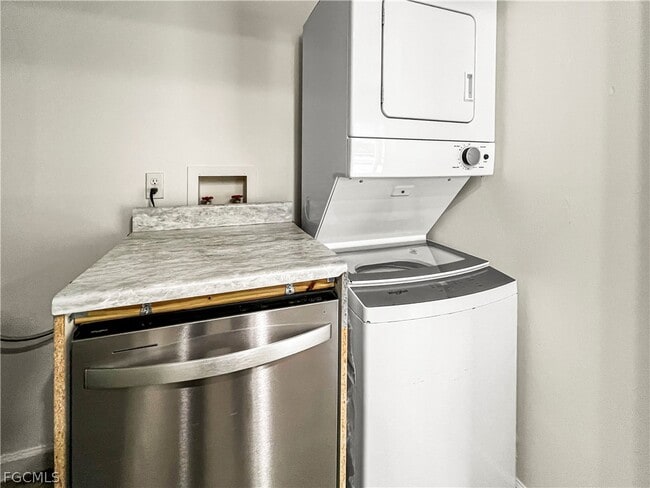 Building Photo - 18660 Miami Blvd