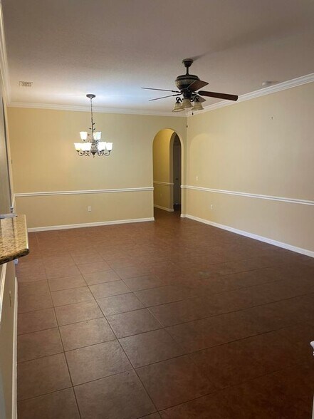 Building Photo - 5079 NW Fiddle Leaf Ct
