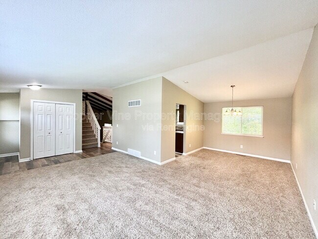 Building Photo - 9319 W 92nd Ave