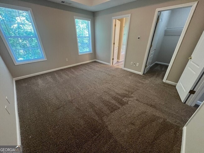 Building Photo - 1157 Chateau Terrace
