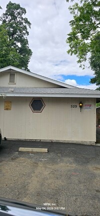 Building Photo - 525 Arleen St