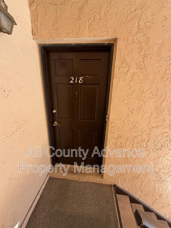 Building Photo - 218 Dogwood Cir