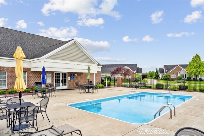 Building Photo - 4300 Westford Pl