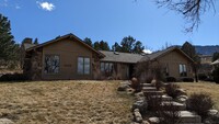 Building Photo - Beautiful 5 Bed, 3.25 Bath Broadmoor Home!
