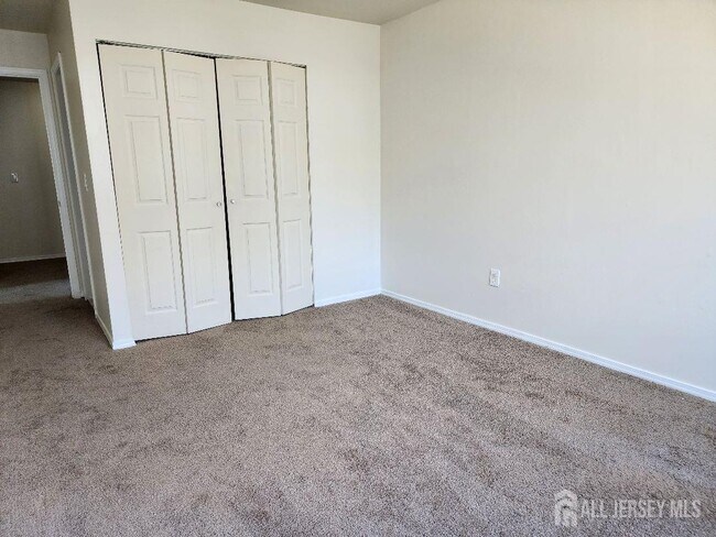 Building Photo - 4 Covington Ct