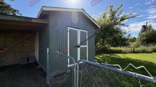 Building Photo - 116 Taylor Rd S