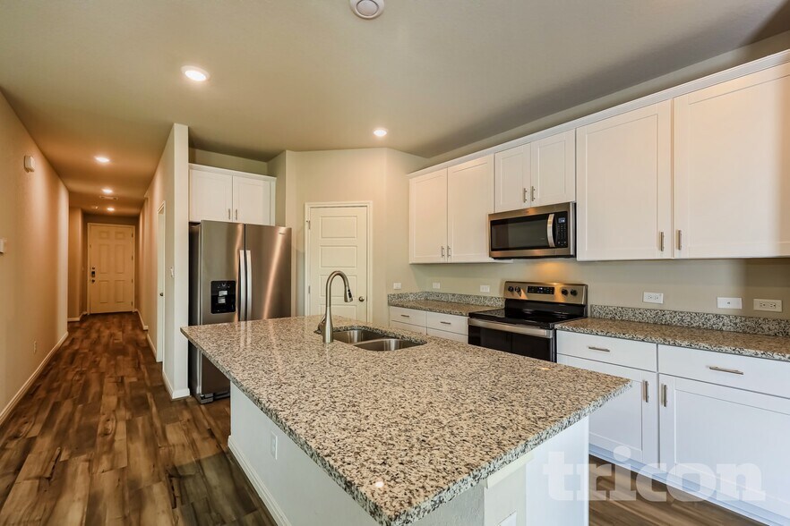 Building Photo - 5816 Zoey Wy