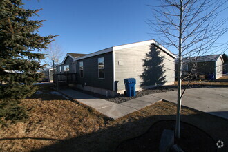 Building Photo - 3 bedroom 2 bathroom manufactured home