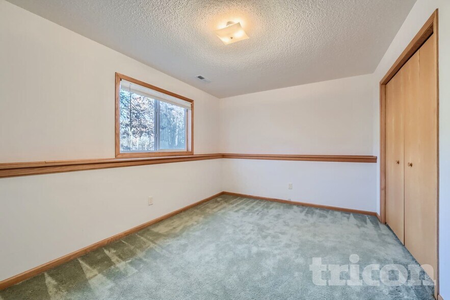 Building Photo - 446 9th St SW