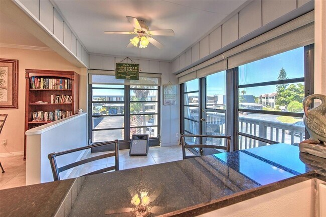 Building Photo - 1008 Apollo Beach Blvd